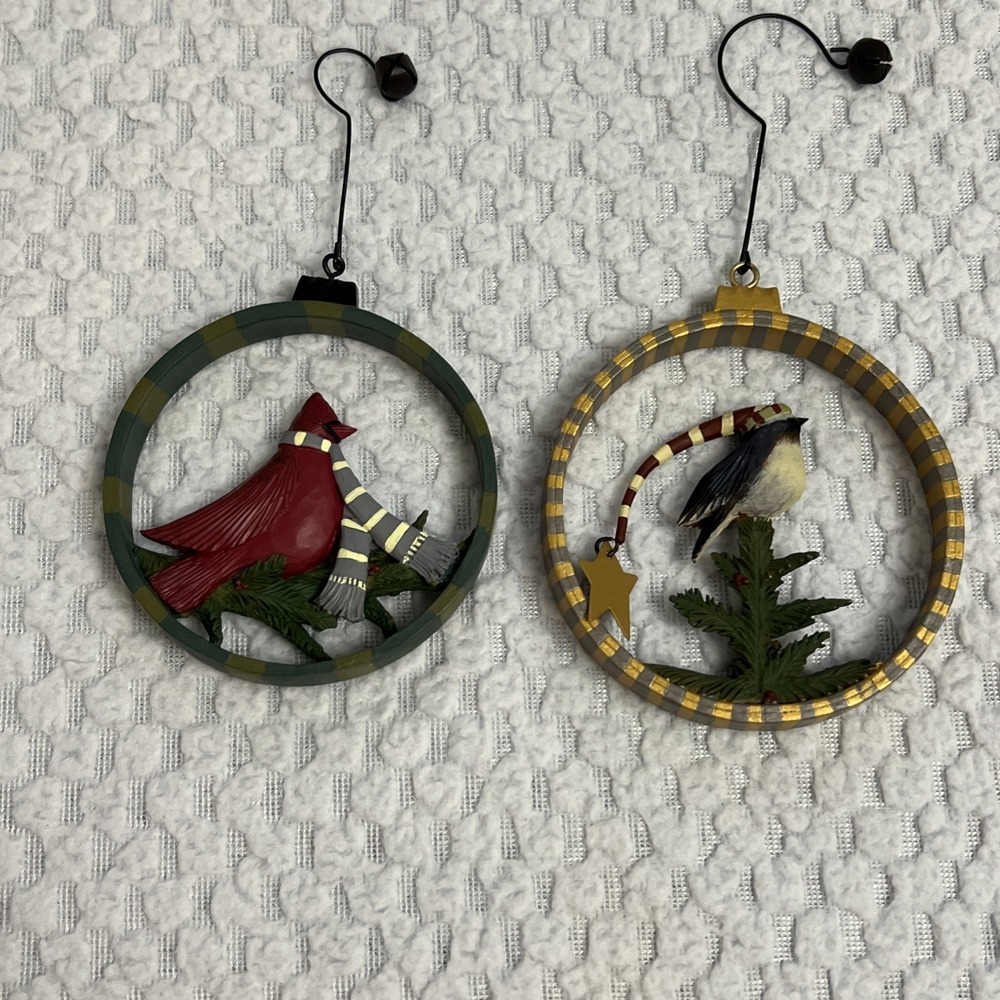 2 Williraye Studio Bird Christmas Folk Art Primitive Ornament Country Farmhouse